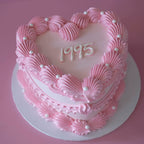 Classic Vintage Heart Cake | Pearl