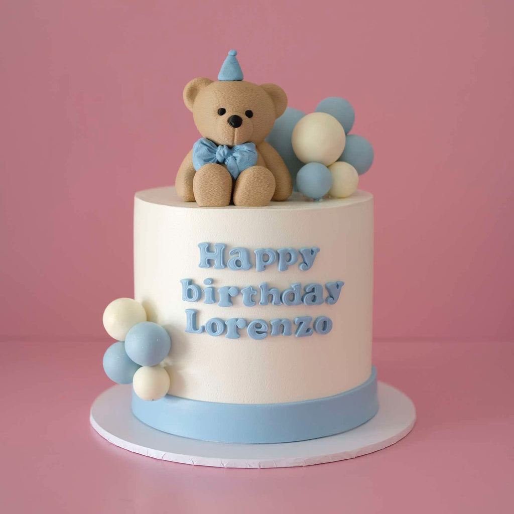 Furry Bear & Balloon Cake