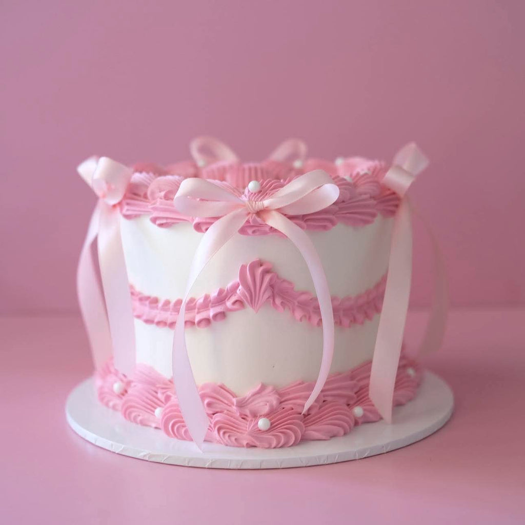 Vintage Heart Cake | Pearl White & Coquette / 2-Tone