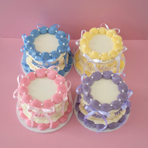 Vintage Round Cake | Mini Pearl White & Coquette
