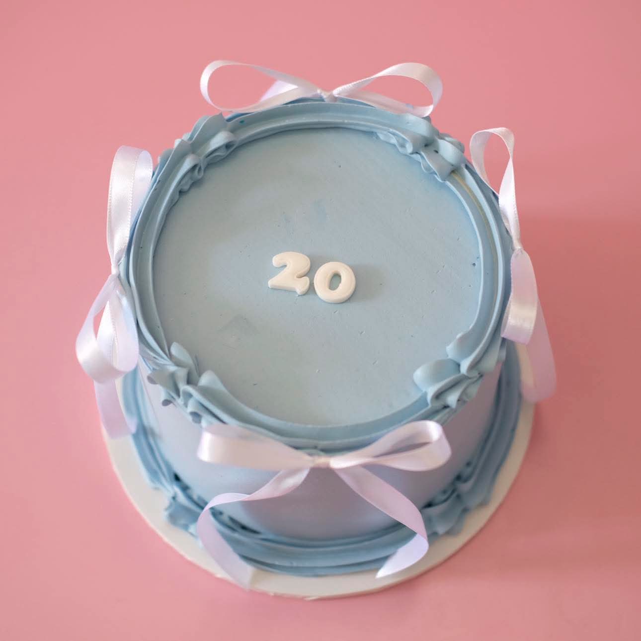 Mini Round Coquette Vintage Cake