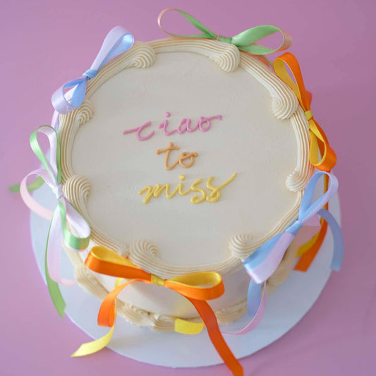 Two-Tone Ribbon Round Vintage Cake