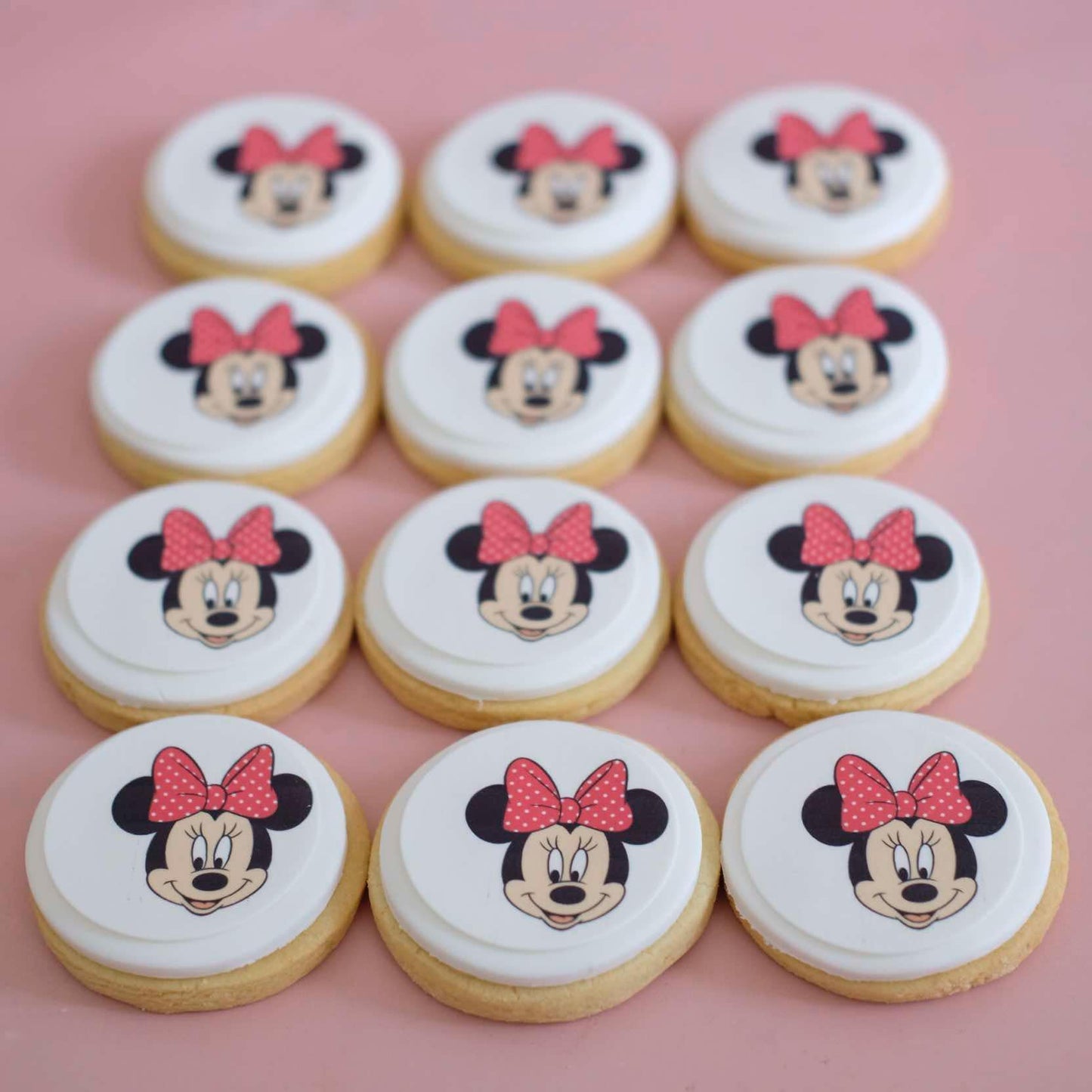 Minnie Mouse | Fondant Sugar Cookies | 12 Pack