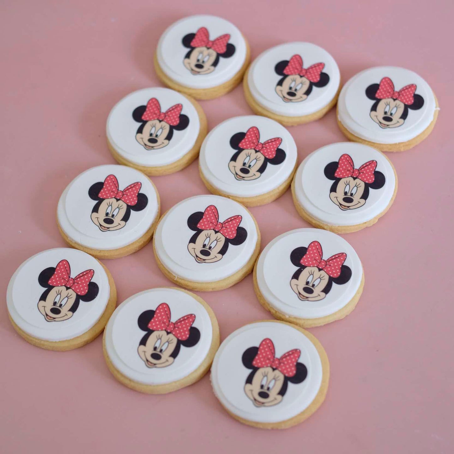 Minnie Mouse | Fondant Sugar Cookies | 12 Pack