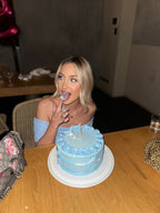 Vintage Round Cake | Modern Cinderella