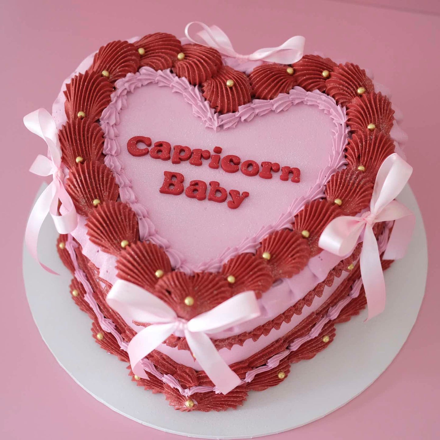 Pearl 2.0 Coquette Vintage Heart Cake