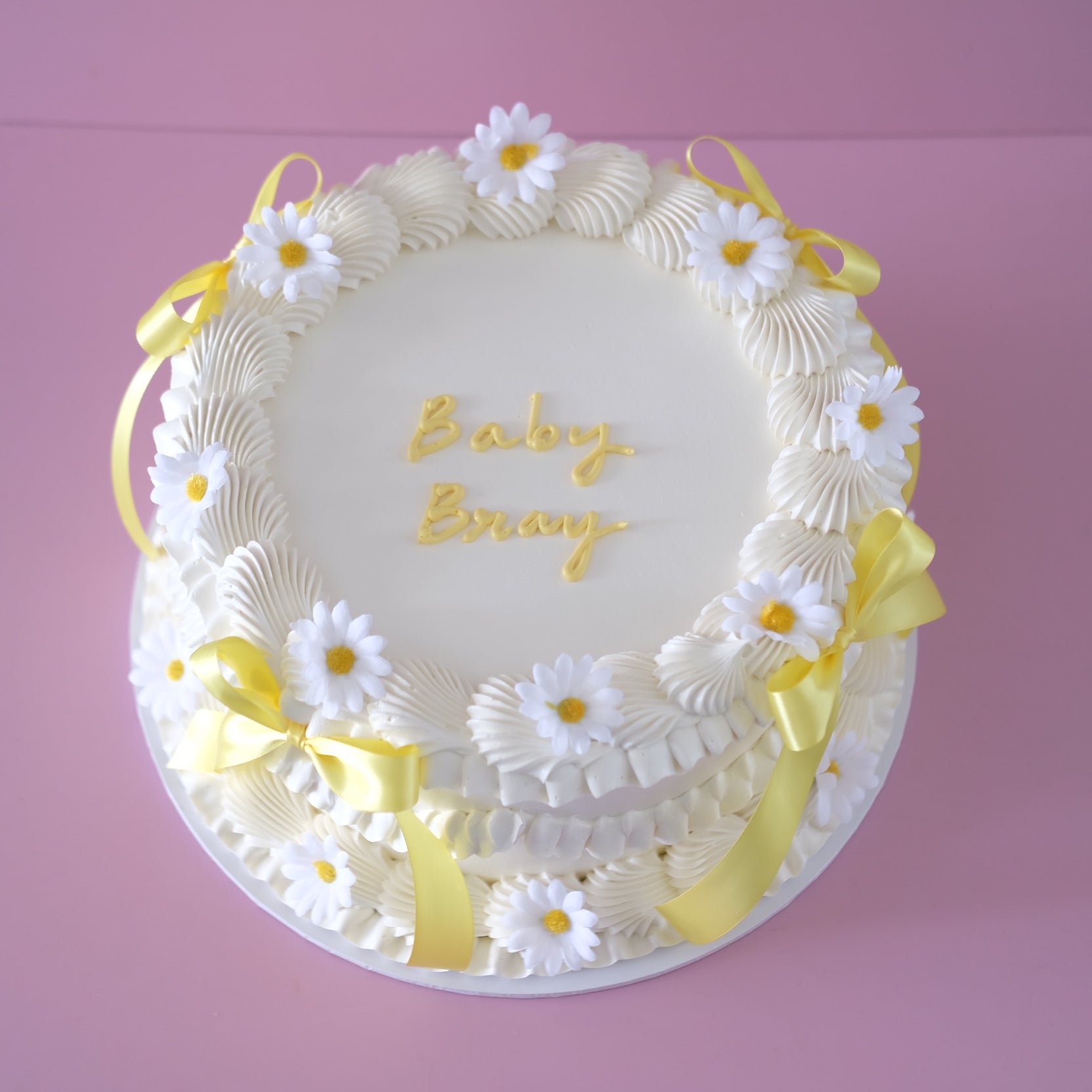 Vintage Round Cake Coquette Daisy - aerial top view with daisy crown Brisbane