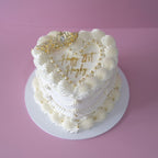 Vintage Heart Cake Royal Lady - front-facing angle showing full side lambeth piping Brisbane